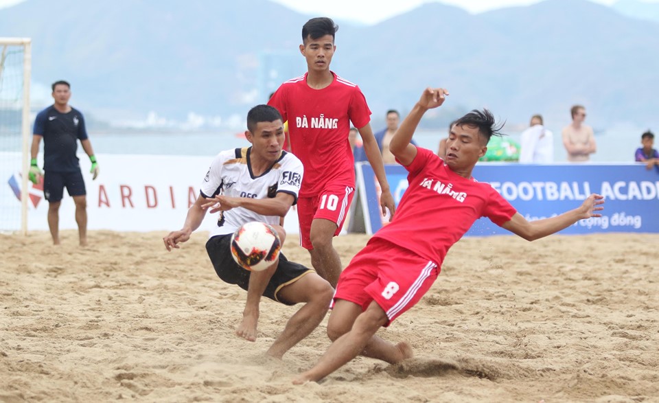 Bóng đá bãi biển 2019: Tân binh Gia Việt “cưa điểm” với nhà ĐKVĐ Khánh Hòa - Bóng Đá