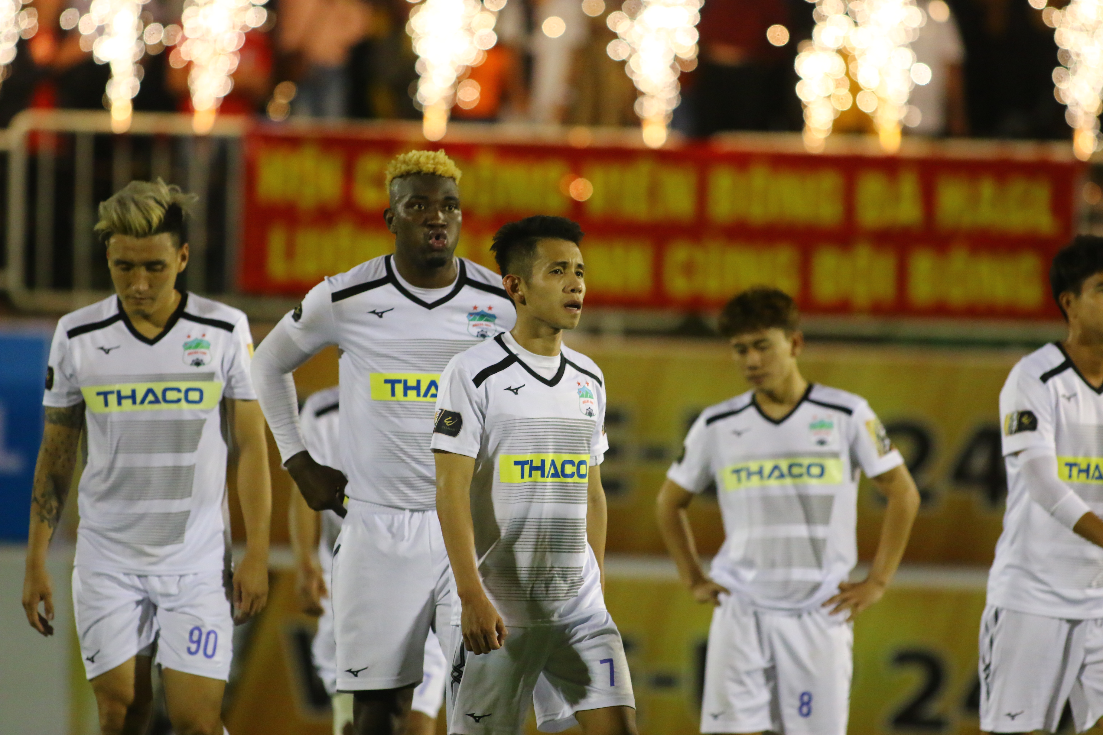 Vòng 17 V-League 2019: Hà Nội tìm lại bản sắc, HAGL đối mặt với "án tử"