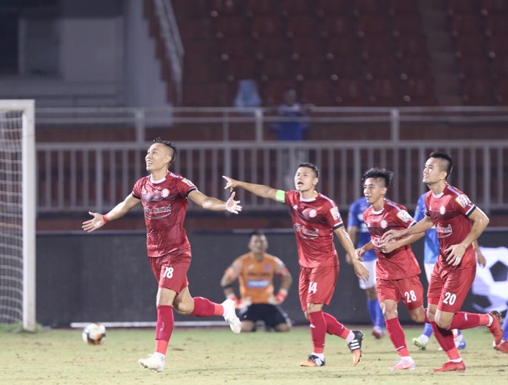 Đả bại Than Quảng Ninh, TP.HCM thắp lên hy vọng bám đuổi ngôi vương cùng Hà Nội FC - Bóng Đá