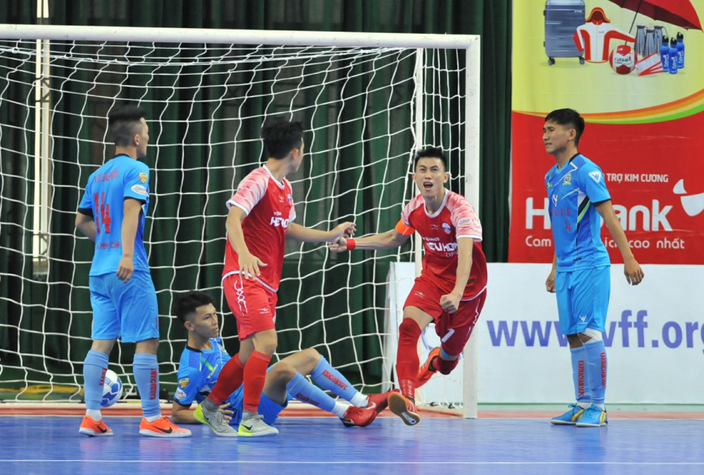 Lượt về giải Futsal VĐQG 2019: Sahako Sài Gòn đòi lại ngôi đầu từ tay Thái Sơn Nam - Bóng Đá