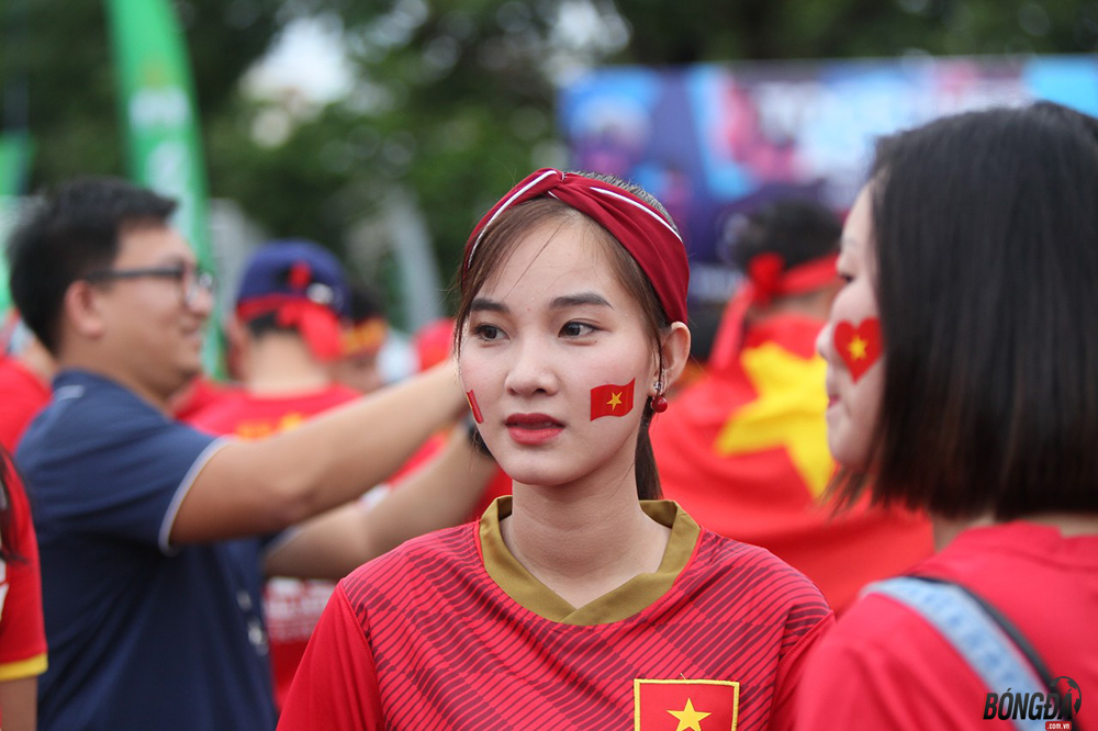 Không khí rộn ràng, ĐT Việt Nam sẵn sàng chiến tuyển Thái Lan - Bóng Đá