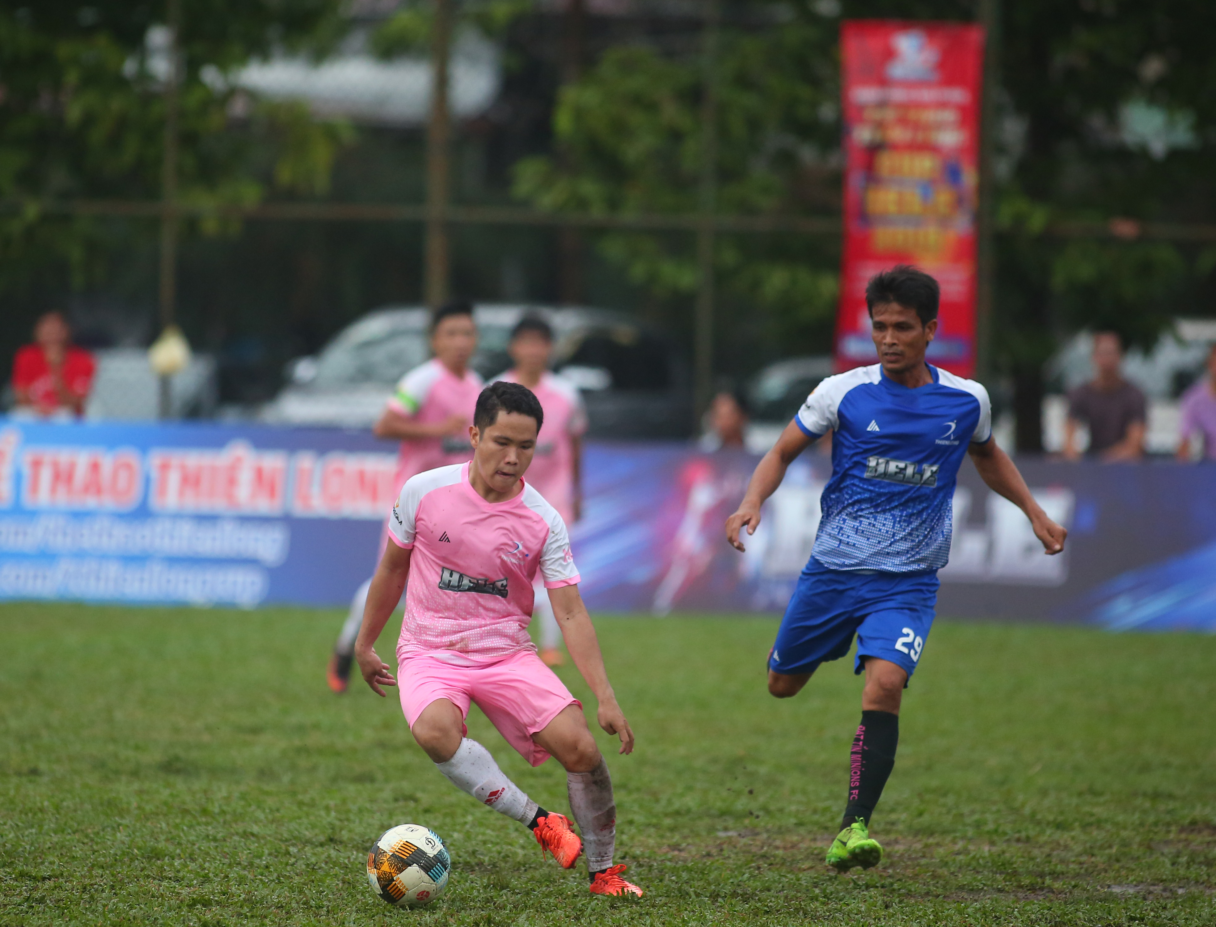 Giải Thể thao Thên Long tranh Cup Hele 2019: FC Minh Nhật bứt phá, Dũng SEA và Tân Phú FC còn cửa vô địch - Bóng Đá