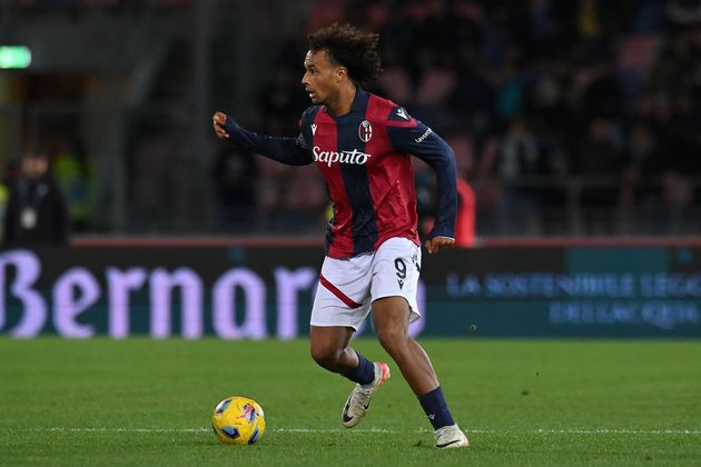 Tiền đạo trẻ Joshua Zirkzee của Bologna có một mùa giải thành công với 12 bàn thắng và 7 kiến tạo trên mọi đấu trường.