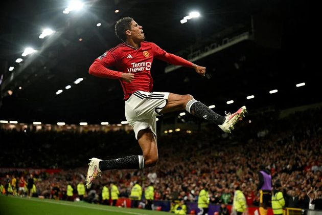 Liệu Raphael Varane Đã Hết Thời? - Bóng Đá