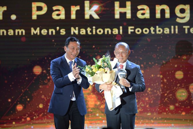 Thắng lớn tại AFF Awards 2019: Vận của bóng đá Việt Nam đang lên - Bóng Đá