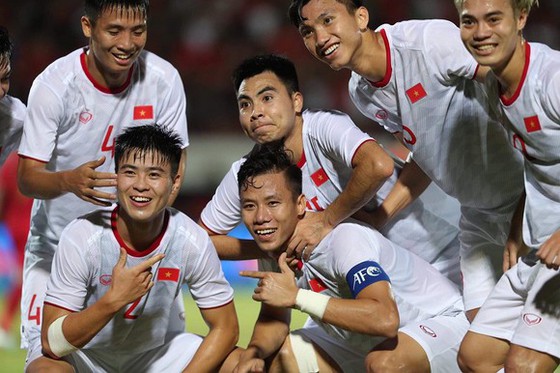 Top 5 tuyển thủ Việt Nam thi đấu ấn tượng năm 2019 - Bóng Đá