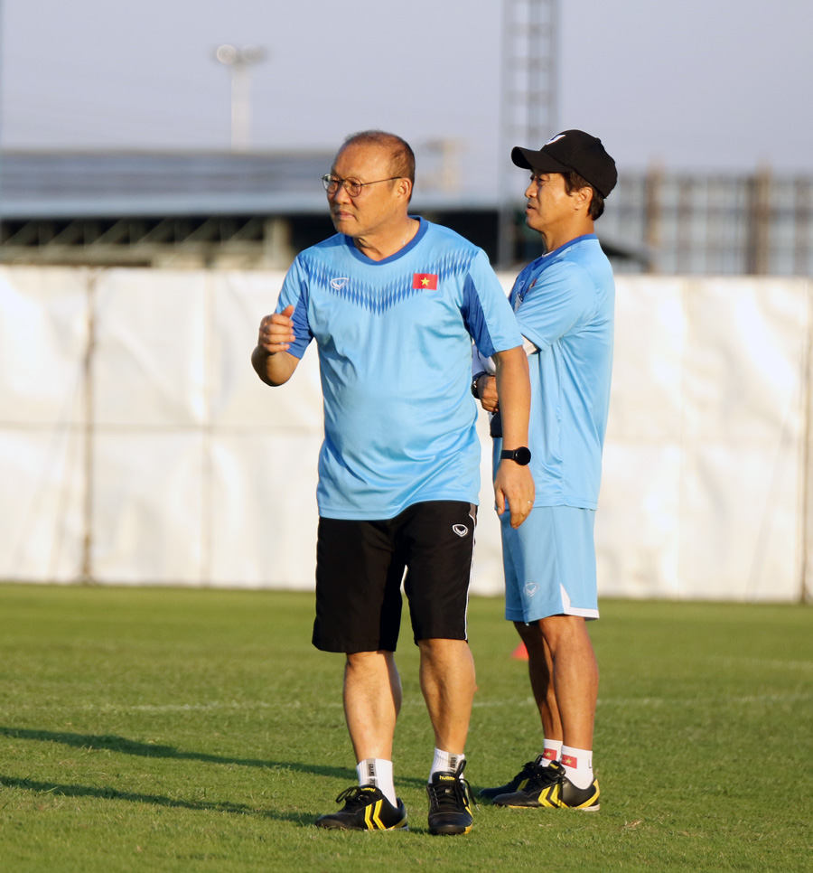 Trọng Hùng nói về sức mạnh của U23 UAE - Bóng Đá
