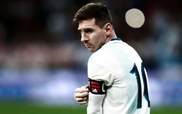 Messi và chiếc băng thủ quân bị khuyết - Bóng Đá