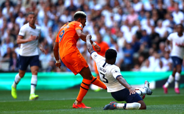 Bị VAR quay lưng, Tottenham thua sốc trên sân nhà - Bóng Đá