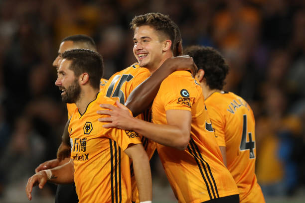 Quật ngã đại diện của Serie A, Wolves hiên ngang tiến vào vòng bảng Europa League