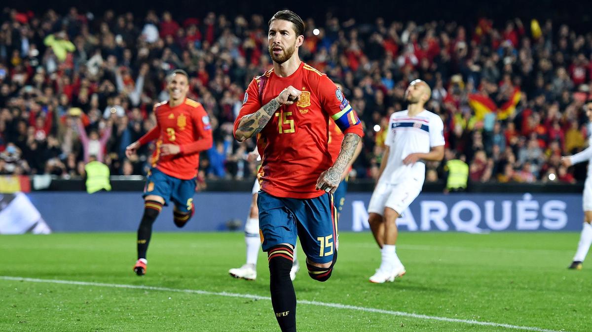 Sergio Ramos - 'Siêu tiền đạo' nhưng bị bắt đá phòng ngự - Bóng Đá