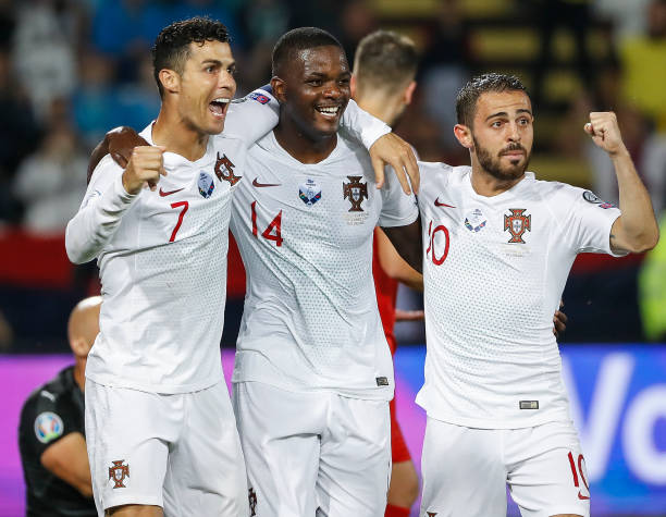 Ronaldo ghi bàn, Bồ Đào Nha có chiến thắng đầu tiên ở vòng loại - Bóng Đá