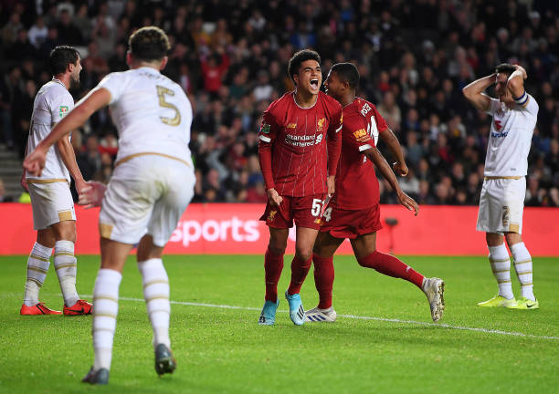 Thủ môn MK Dons gợi lại nỗi ám ảnh của Liverpool ngày nào - Bóng Đá
