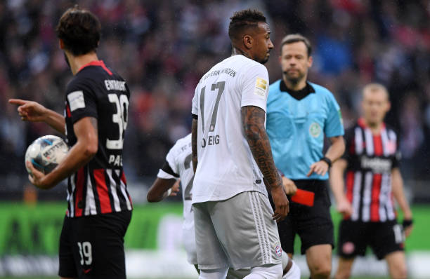 Boateng 'ăn' thẻ đỏ, Bayern Munich nhận trận thua lịch sử - Bóng Đá
