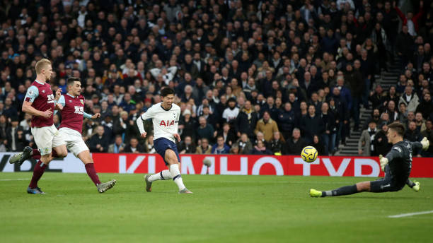 5 điểm nhấn Tottenham 5-0 Burnley: Show diễn của Son; Kane lập siêu phẩm - Bóng Đá