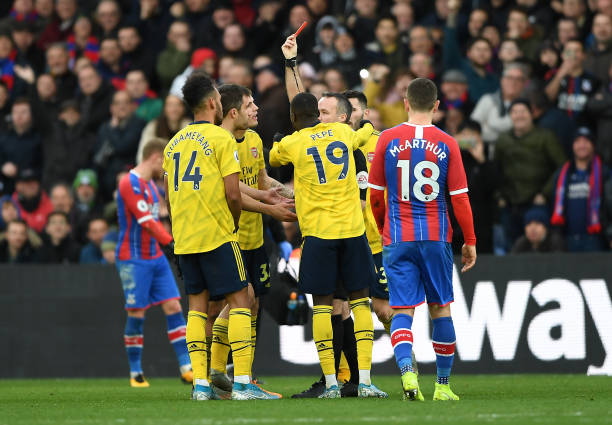 Điểm nhấn Crystal Palace 1-1 Arsenal: Tấm thẻ đỏ tai hại; 'Pháo thủ' không biết ghi bàn - Bóng Đá