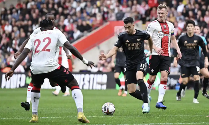 Arsenal vừa trải qua trận hòa đầu tiên trong mùa giải năm nay trước Southampton.