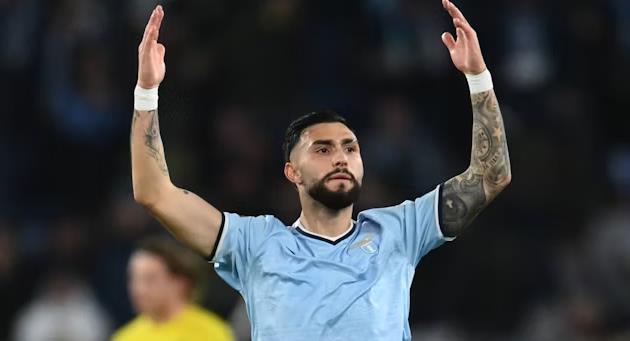 Lazio đang trong cuộc đua top 4.