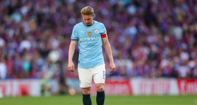 De Bruyne chưa xác định được bến đỗ mới.