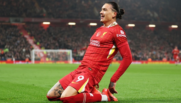 Napoli hỏi mua Darwin Nunez.