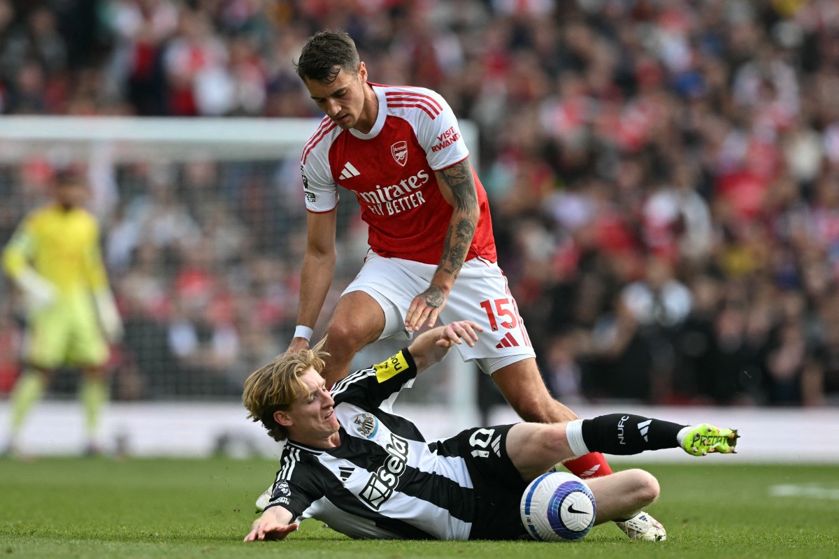 Màn trình diễn cho thấy Arsenal phải giữ chân Jakub Kiwior