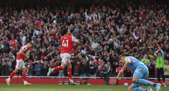 Arsenal vừa giành 3 điểm quan trọng.