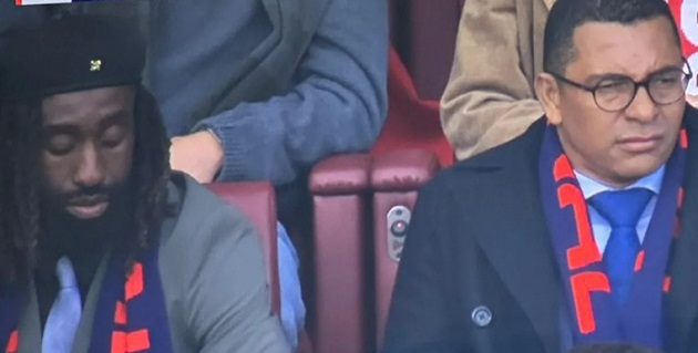 Djourou bị lãng quên trên sóng Sky khi xuất hiện cùng Gilberto Silva