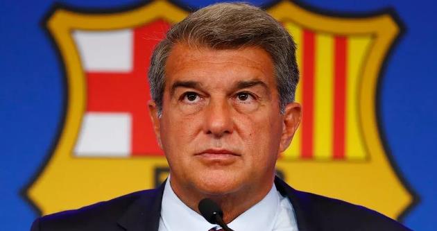 Laporta úp mở về Rashford, khẳng định Barcelona có thể mua người
