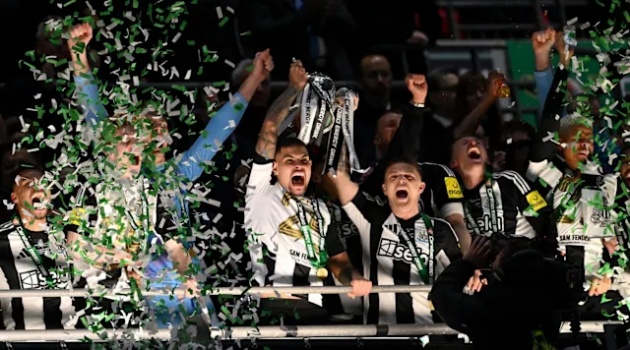 Newcastle đã có danh hiệu sau nhiều năm chờ đợi.