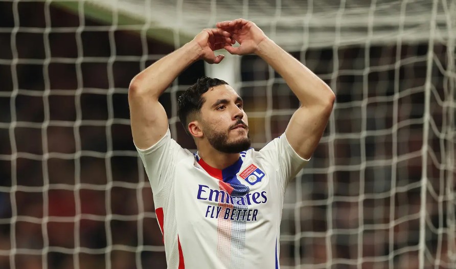 Rayan Cherki được chờ đợi sẽ là chữ ký thứ 3 của Liverpool sau Frimpong và Kerkez.