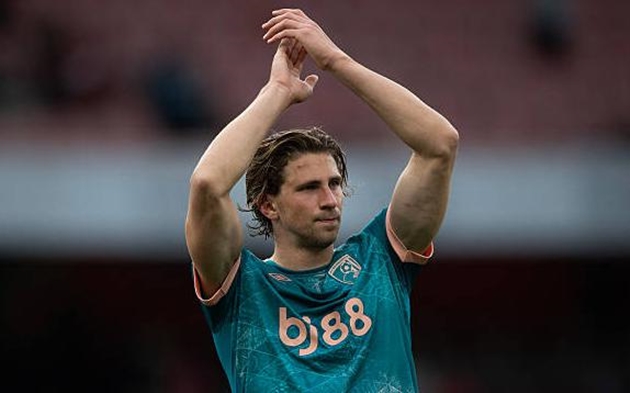 Illia Zabarnyi nhiều khả năng sẽ không rời Chelsea hè này.