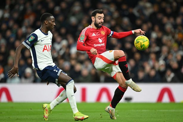 Spurs và MU sẽ tạo nên trận chung kết toàn Anh.