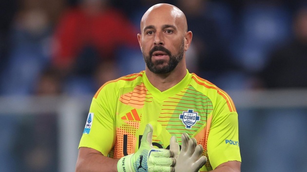 CHÍNH THỨC! Pepe Reina giải nghệ ở tuổi 42