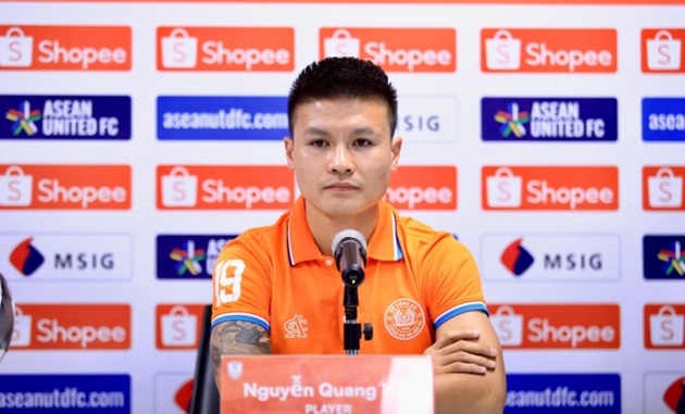 Quang Hải hứa mang cúp về Việt Nam