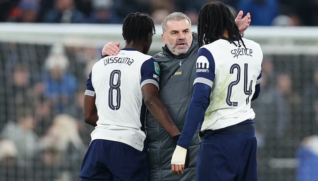 Nhiều cầu thủ Tottenham vẫn ủng hộ nhà cầm quân người Úc.