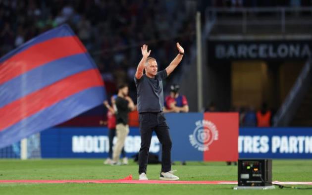 HLV Flick có khởi đầu như mơ cùng Barca.