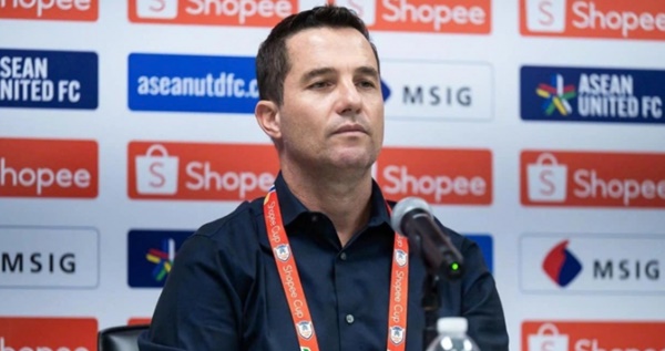 Buriram United có cách đối phó lối chơi pressing của CAHN