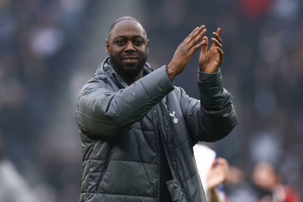 Ledley King nêu lợi thế lớn của Tottenham trước Man United