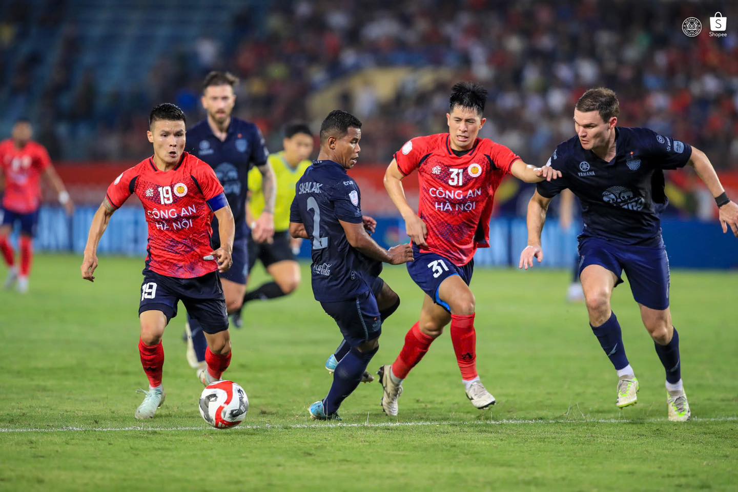 CĐV CAHN thể hiện niềm tin trước đại chiến với Buriram United