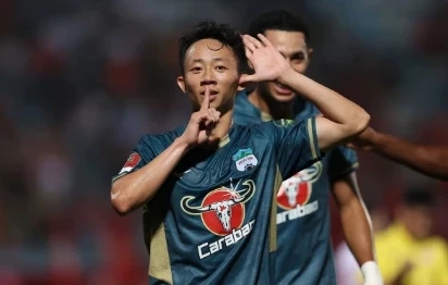 5 đội bóng tranh giành Châu Ngọc Quang nhưng HAGL chưa đồng ý