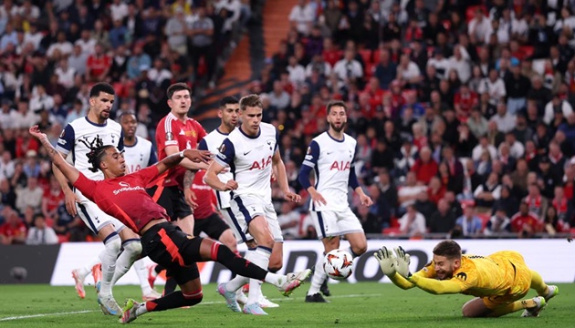 Chấm điểm Man United 0-1 Tottenham: Điểm sáng Yoro; Ngòi nổ Amad đơn độc