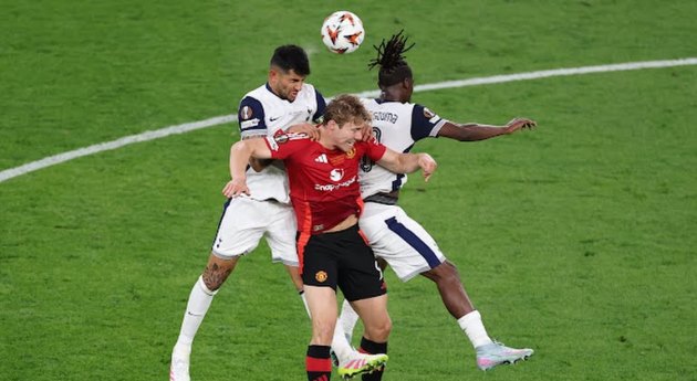 Tottenham vô địch nhờ hàng thủ thép của Postecoglou
