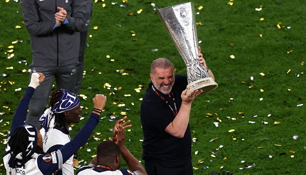 Salah đăng bài "xát muối" Man Utd sau thất bại chung kết đau đớn