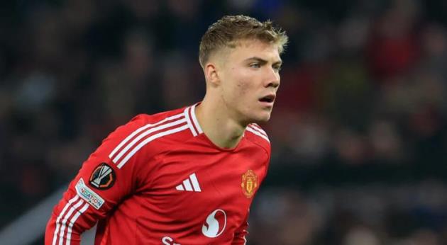 Hojlund chạm bóng 15 lần, Man Utd thêm lo ngại tiền đạo 72 triệu bảng