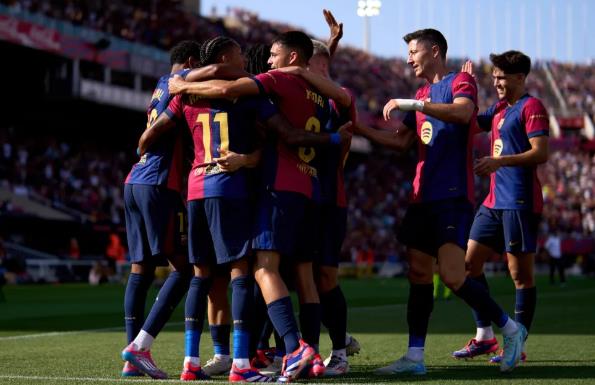 Barca ăn mừng chiến thắng đậm đà.