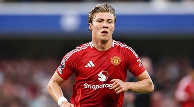 Fenerbahce muốn chiêu mộ Rasmus Hojlund