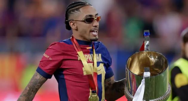 Sau cú ăn ba, Raphinha muốn giải nghệ trong màu áo Barca