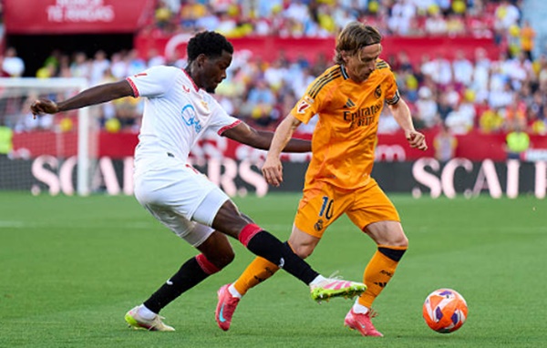 Thật khó để tìm nhân tố có thể thay thế Modric.
