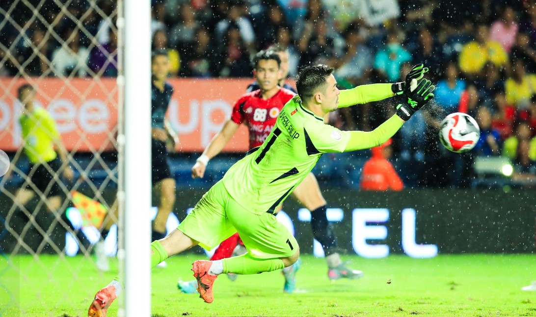CĐV CAHN khen ngợi màn trình diễn của Nguyễn Filip trước Buriram