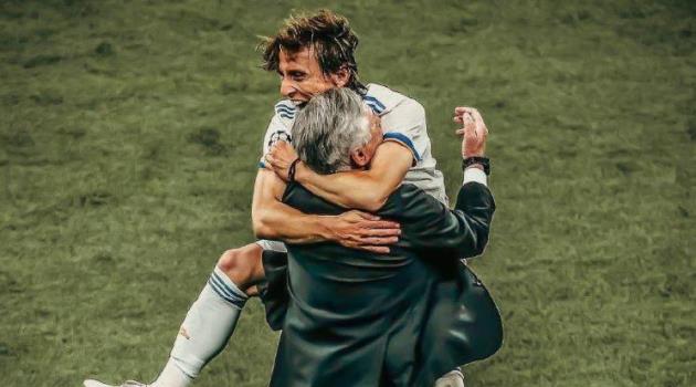 Ancelotti rời Real, xúc động nhắn gửi người hâm mộ